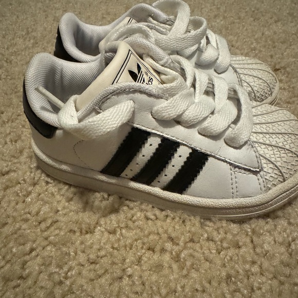 Toddler Adidas - Picture 6 of 9